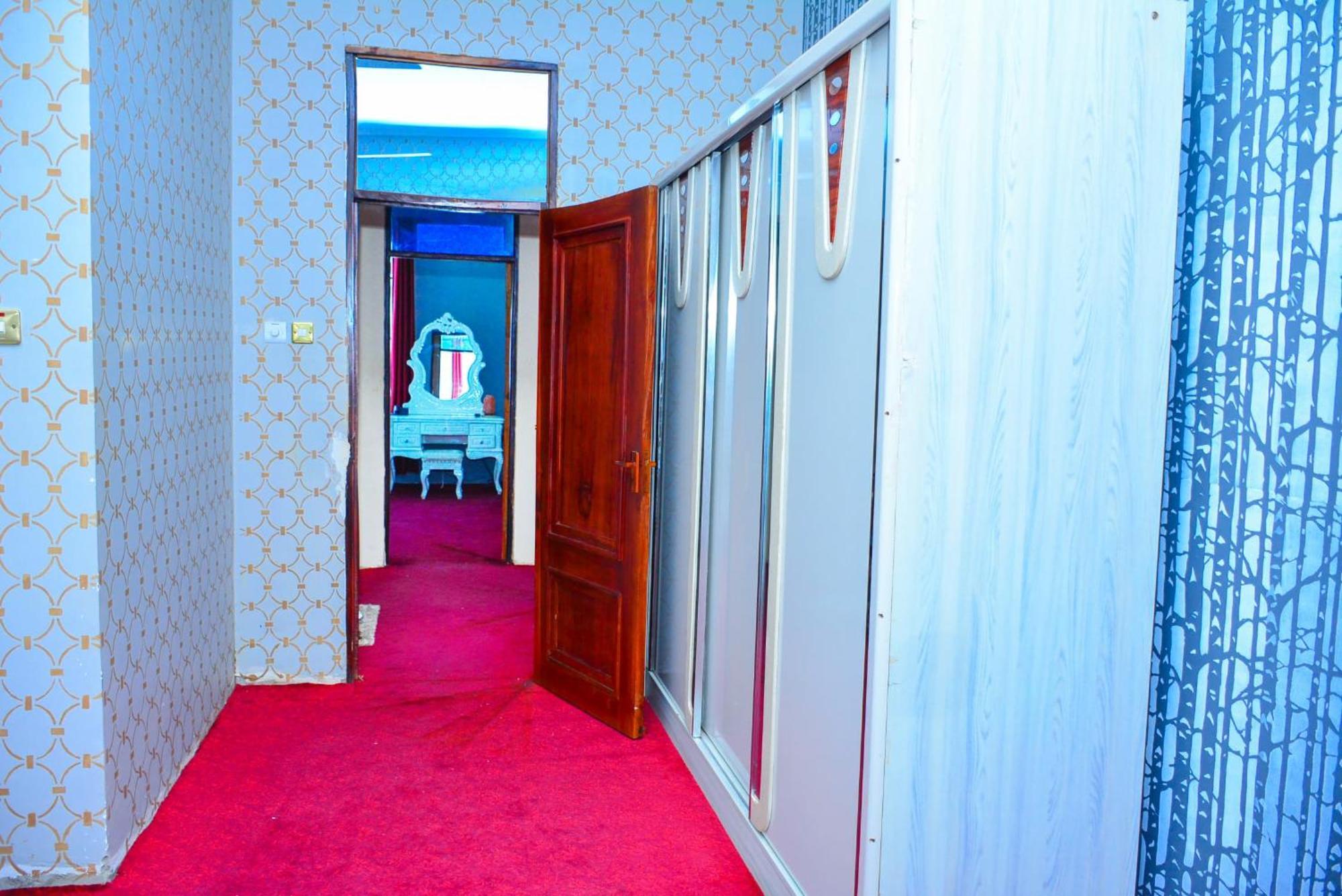 Markdon Village Hotel Додома Екстериор снимка